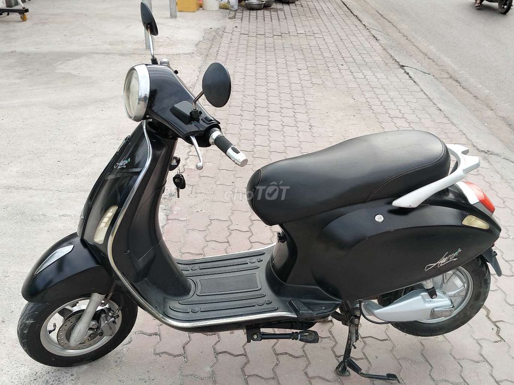 Xe máy điện Vespa màu Đen. Mua bán Xe điện tại Huyện Bình Chánh Tp Hồ Chí Minh được đăng bởi Nguyễn Thạnh hình 3