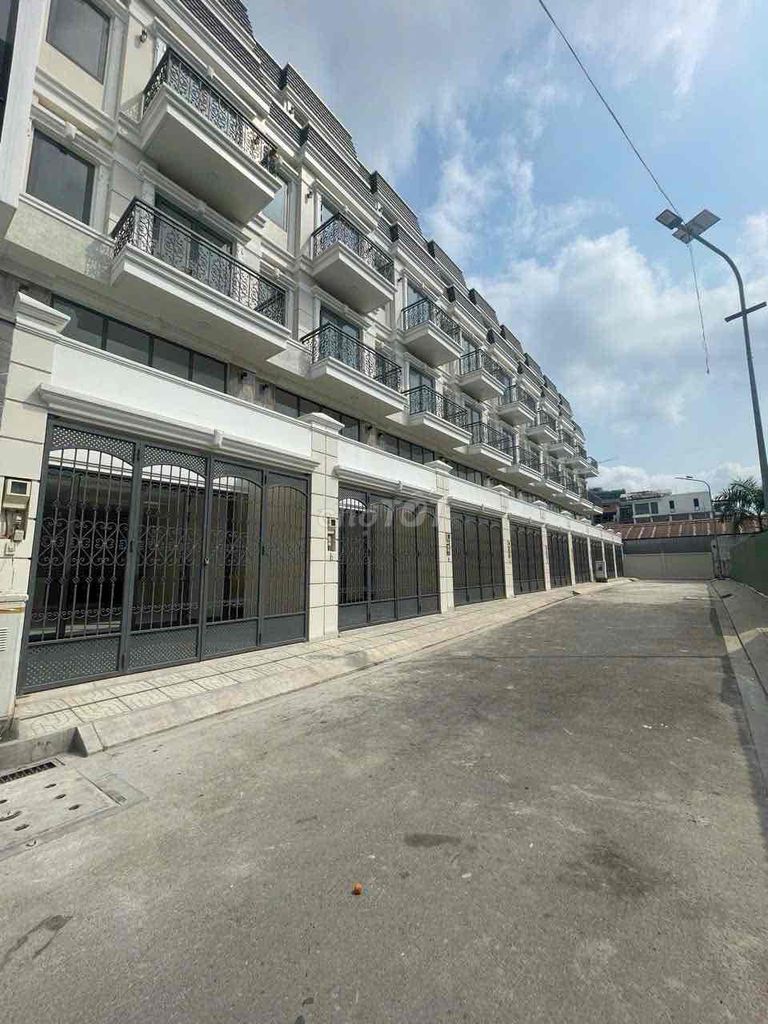 Nhà 50,9m2, 4 phòng ngủ, 4wc, bếp, sân thượng trước sau. Mua bán nhà ở tại Thành phố Thủ Đức Tp Hồ Chí Minh được đăng bởi Hiền Nguyễn hình 2