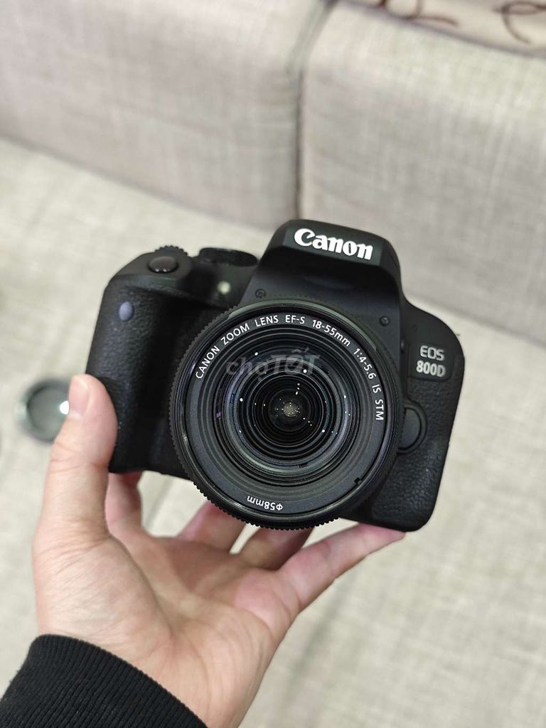 Canon 800D kèm 18-55 STM đẹp keng 2k shot