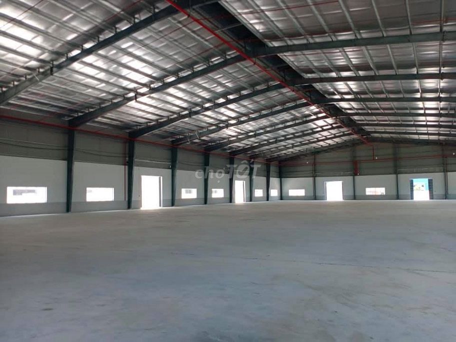 BÁN XƯỞNG 4200M2 KCN LONG HẬU .CÁCH THÀNH PHỐ HỒ CHÍ MINH 1km