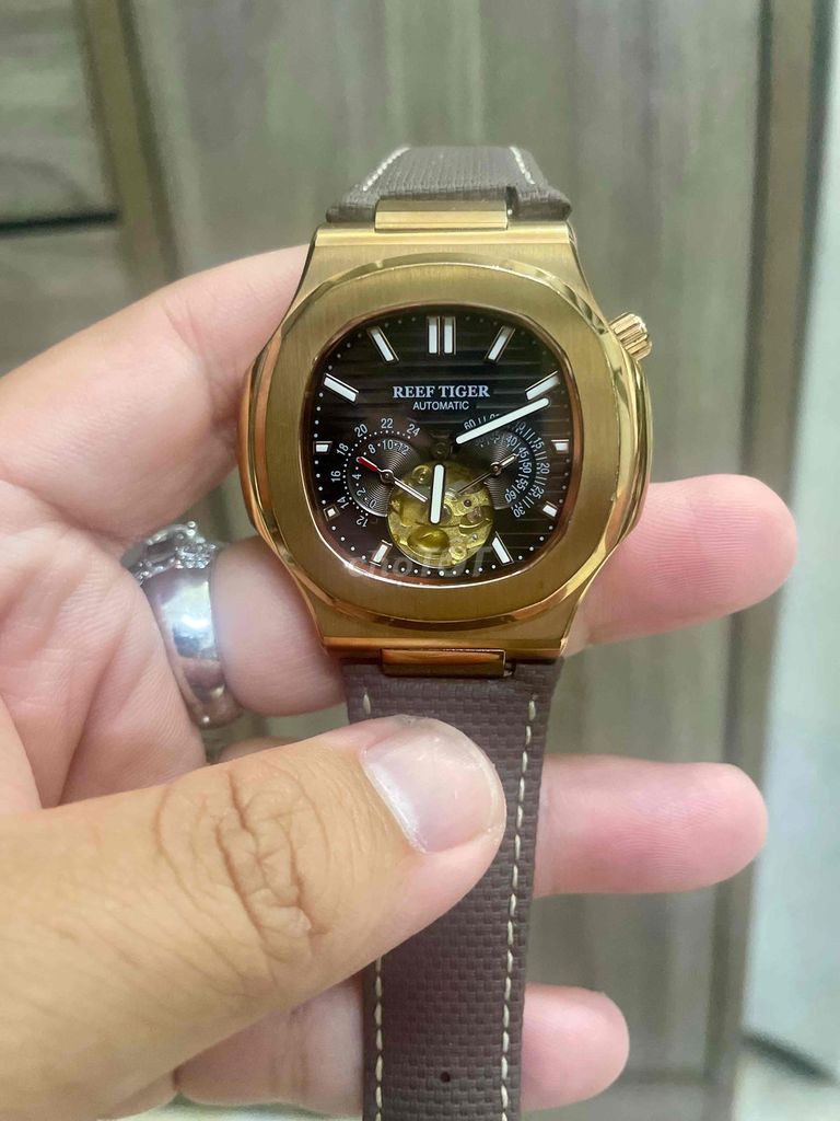 Đồng hồ Reef Tiger 20s7 Kính sapphire. Mua bán Đồng hồ tại Thành phố Thủ Dầu Một Bình Dương được đăng bởi Ong Lâm Danh hình 1