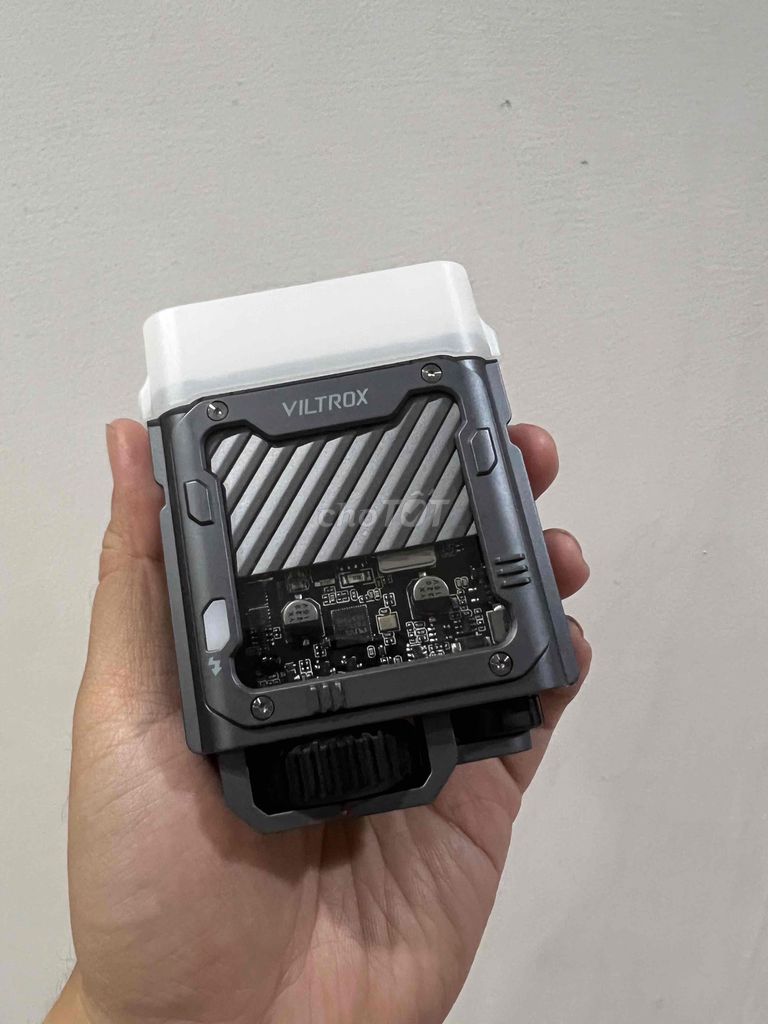 Đèn flash Viltrox Spark Z3 Xám. Mua bán Máy ảnh, Máy quay tại Thành phố Thủ Đức Tp Hồ Chí Minh được đăng bởi Whale hình 1