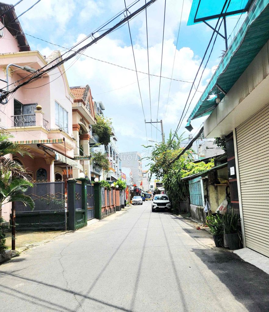 Chính chủ bán nhà mới oto vào trong nhà
