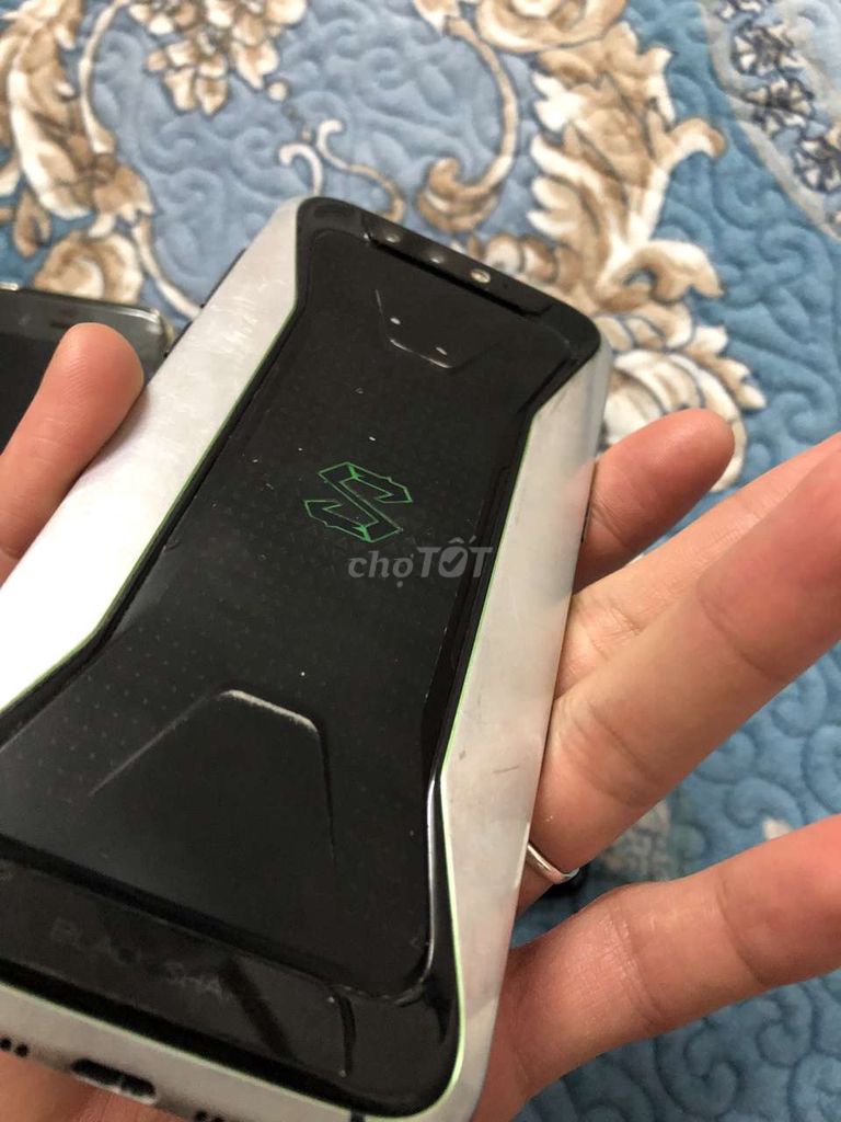 Điện thoại black shark 1, 6/64 chip snap 845