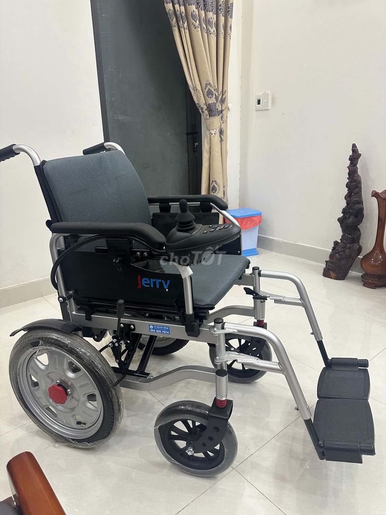 Xe lăn điện thông minh tự động Jerry (New 99%). Mua bán Đồ chuyên dụng, Giống nuôi trồng tại Quận Thanh Khê Đà Nẵng được đăng bởi Trung Việt Đinh hình 1
