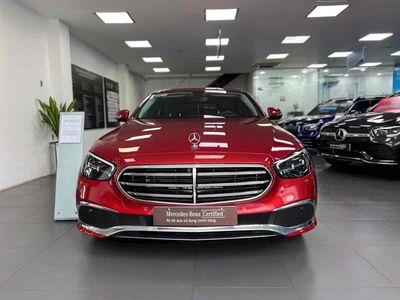 Mercedes E200 Đỏ siêu lướt