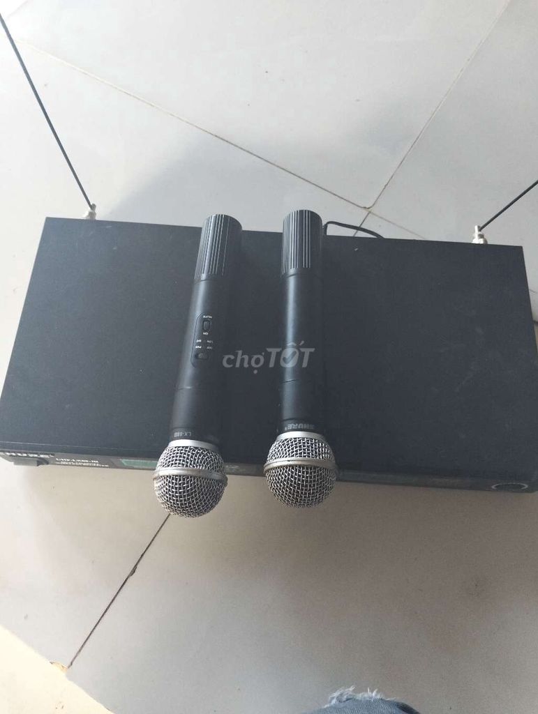 Micro không dây Shure UHF-LX88-III Đen. Mua bán Tivi, Âm thanh tại Huyện Tam Bình Vĩnh Long được đăng bởi Trần Quốc Dương hình 1