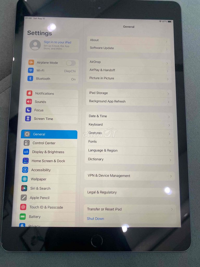 Apple iPad gen 7 32gb-bị móp nhẹ. Mua bán Máy tính bảng tại Quận Bắc Từ Liêm Hà Nội được đăng bởi Trần Đào Thiên Minh hình 1