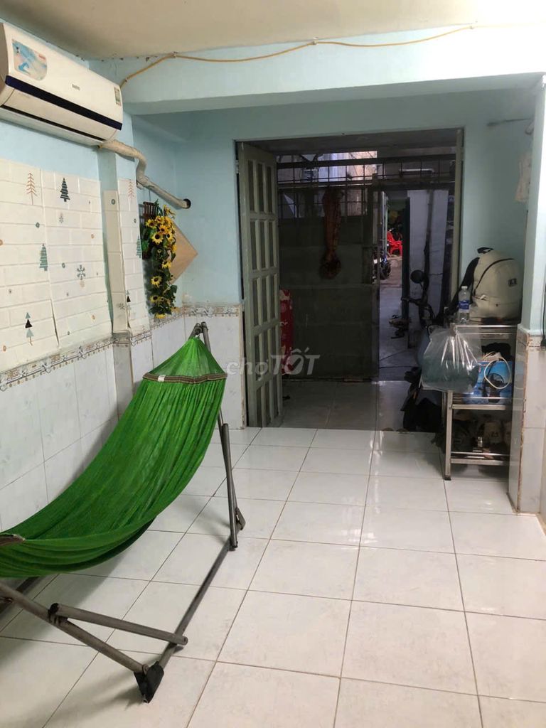 Bán nhà khu vực an ninh, gần BV BT, UBND, trường mầm non, Cấp 1,2,3. 