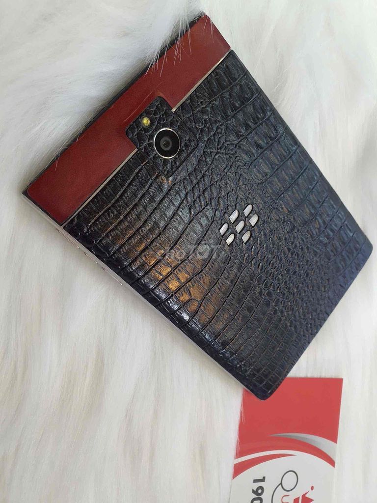 Blackberry passport lưng và viền ốp da đẹp giá rẻ. Mua bán Điện thoại tại Thành phố Thủ Đức Tp Hồ Chí Minh được đăng bởi Nguyễn Đức Minh Hải hình 3