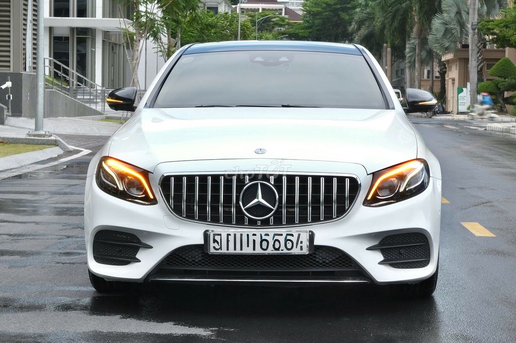 Mercedes E300 AMG 2016 Trắng 61.000km