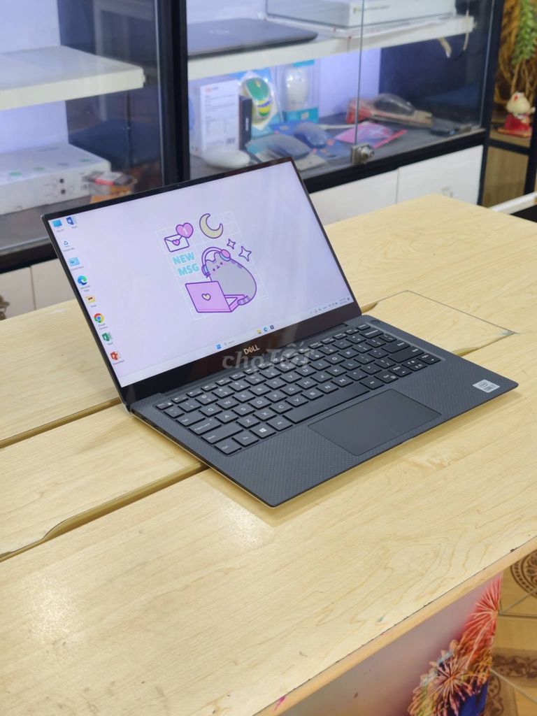 Dell XPS 13 US Core i7-10710U/16GB/512GB/4K Touch. Mua bán Laptop tại Quận Thanh Xuân Hà Nội được đăng bởi Vũ Vân Hoàng hình 1