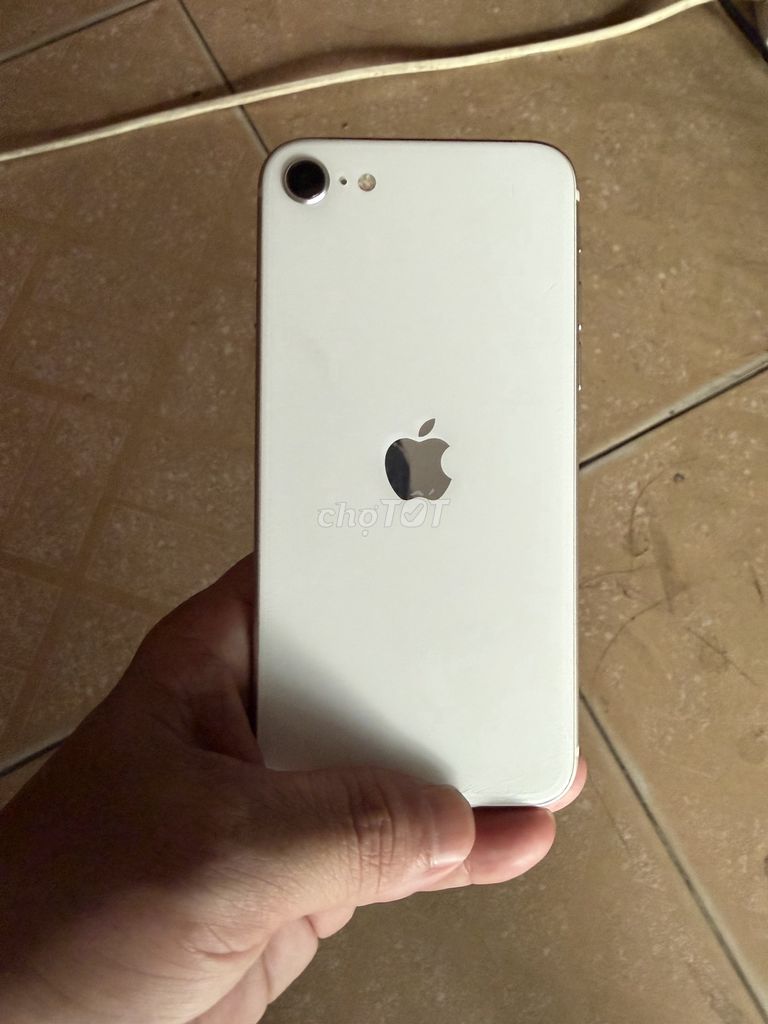 Apple 3SE qtế ko zin nguyên ồc zin áp cho luôn máy. Mua bán Điện thoại tại Quận Tân Phú Tp Hồ Chí Minh được đăng bởi Johntran hình 1