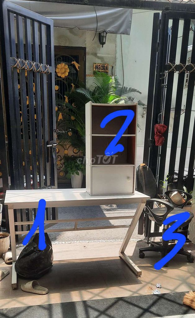 Bàn làm việc chữ Z. Mua bán Bàn ghế tại Quận Gò Vấp Tp Hồ Chí Minh được đăng bởi Nguyễn Thị Thu Uyên hình 1