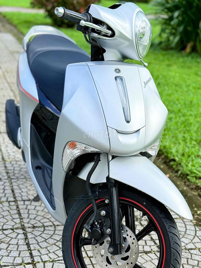 Janus 2018 biển 43. khoá smartkey. Mua bán Xe máy tại Quận Sơn Trà Đà Nẵng được đăng bởi AN  chuyên mua bán xe máy cũ tại 386 ngô quyền sơn trà đà nẵng  BÁN XE TRẢ GÓP hình 3