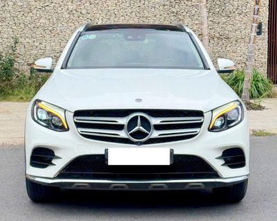 Mercedes-Benz GLC300 4Matic kính 3 lớp Apple Car. Mua bán Ô tô tại Quận Bình Thạnh Tp Hồ Chí Minh được đăng bởi Hoàng Phát