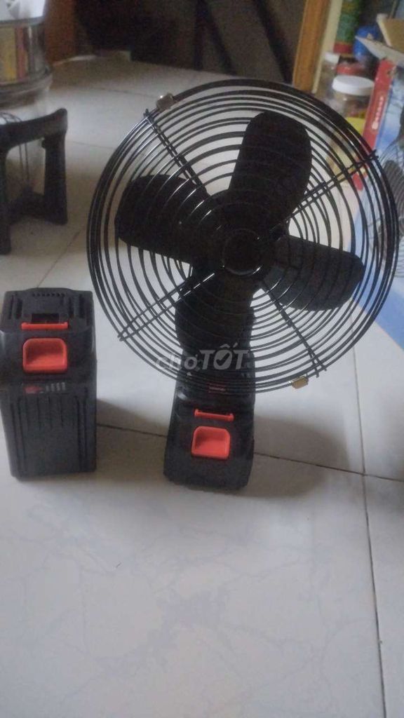 Quạt tích điện Sắt Đen 2 chế độ gió. Mua bán Quạt tại Quận 3 Tp Hồ Chí Minh được đăng bởi Nghia hình 1