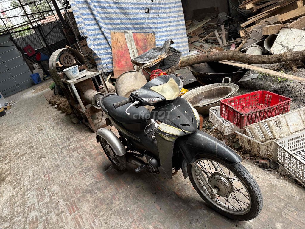 Xe máy ba bánh Honda Wave S Đen. Mua bán Xe máy tại Huyện Thanh Oai Hà Nội được đăng bởi Nguyen Viet Hung hình 1