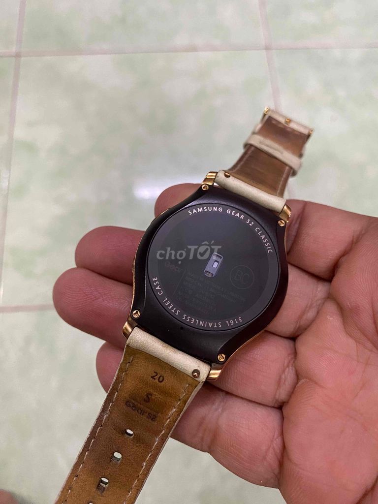 XÁC Samsung Gear S2 Classic. Mua bán Thiết bị đeo thông minh tại Quận 8 Tp Hồ Chí Minh được đăng bởi OTLy hình 1