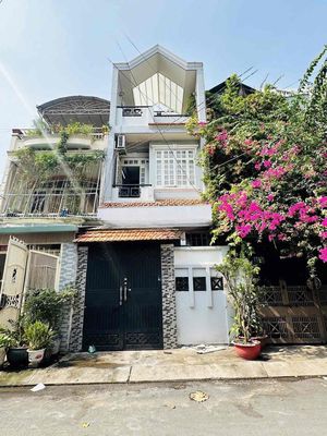 Townhouse 80 m² · 4 bed · Đường Dương Quảng Hàm