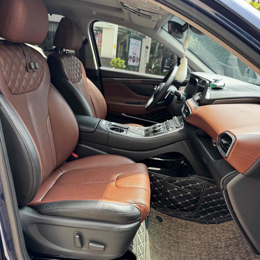 Hyundai Santafe 2023 Бензин 43000 км Синий