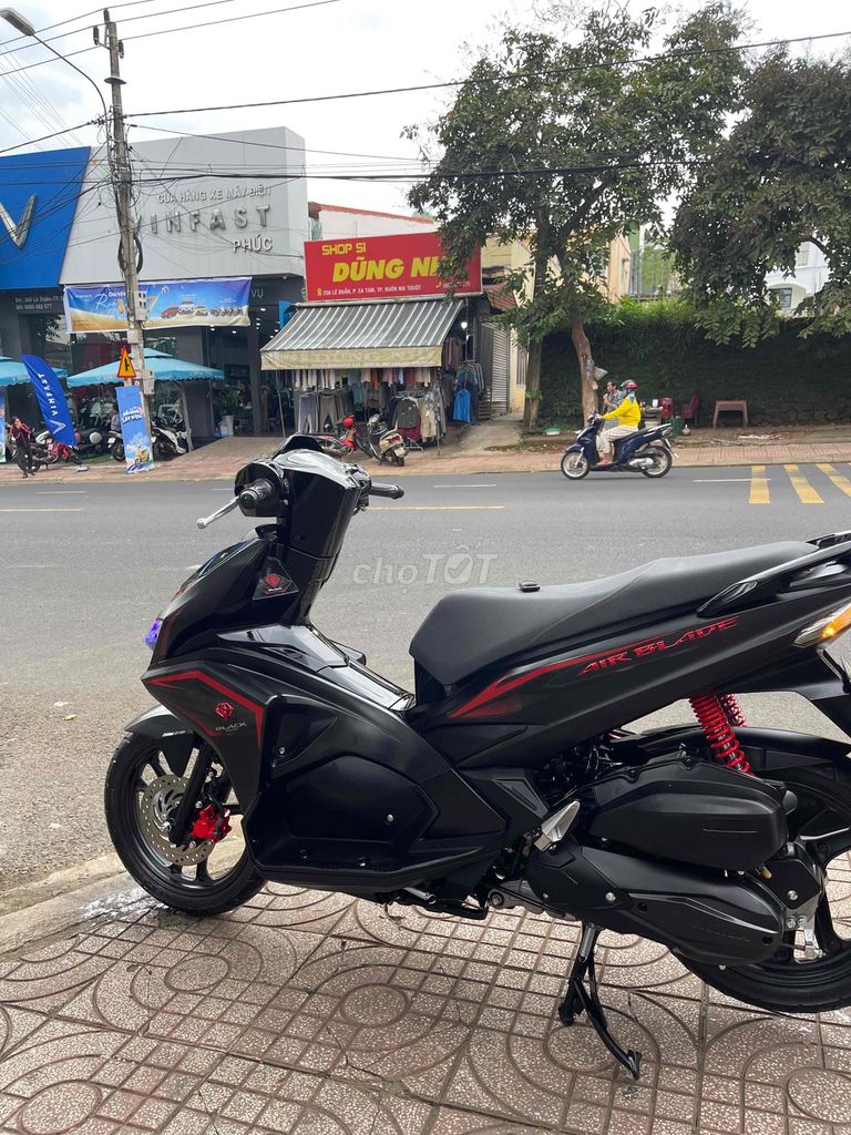 Honda AirBlade 2019 125FI Đen nhám. Mua bán Xe máy tại Thành phố Buôn Ma Thuột Đắk Lắk được đăng bởi xe máy Hồng Phát hình 6