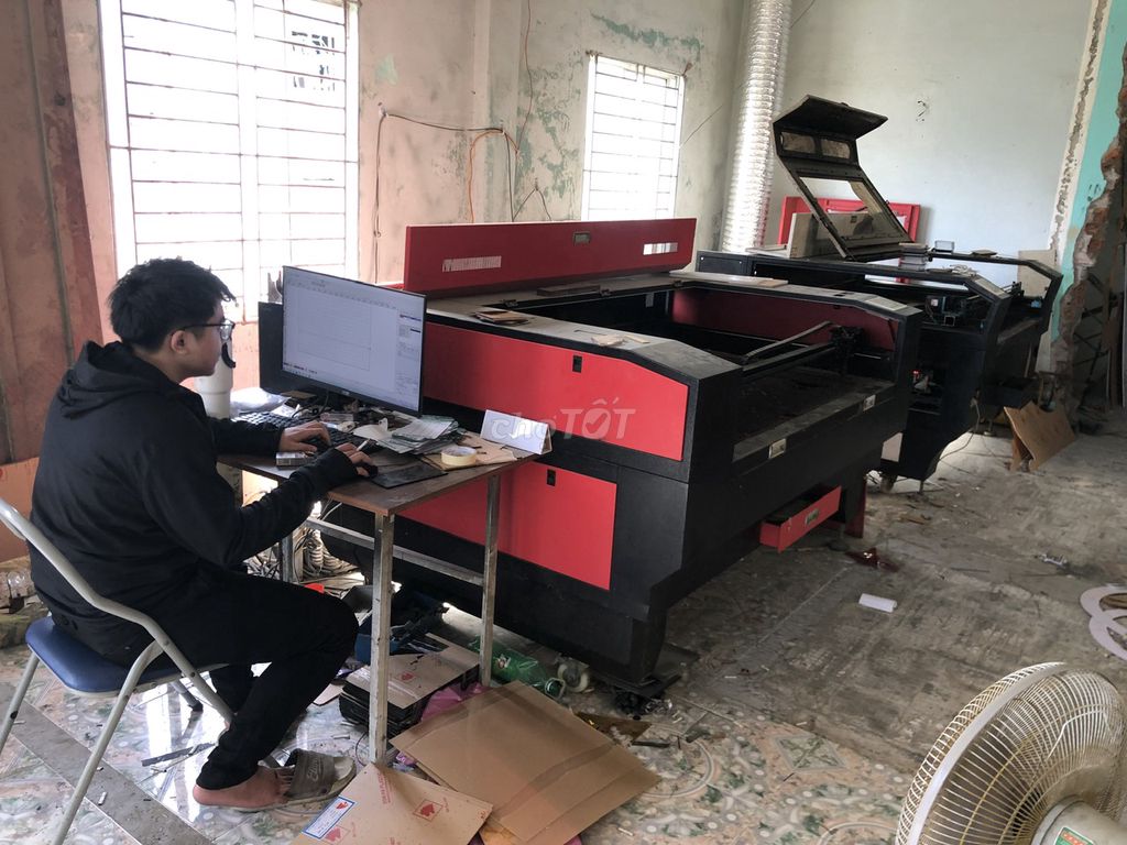 Thanh lý gấp 2 máy cắt laser 1390 đã qua sử dụng, . Mua bán Đồ chuyên dụng, Giống nuôi trồng tại Quận Thanh Khê Đà Nẵng được đăng bởi Thảo hình 1