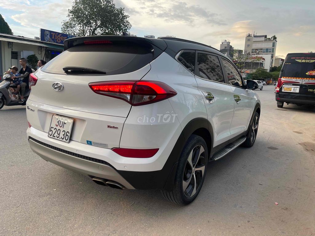 Hyundai Tucson 2018 bản ful 1.6 AT Turbo. Mua bán Ô tô tại Quận Hoàng Mai Hà Nội được đăng bởi tran duc khien hình 5