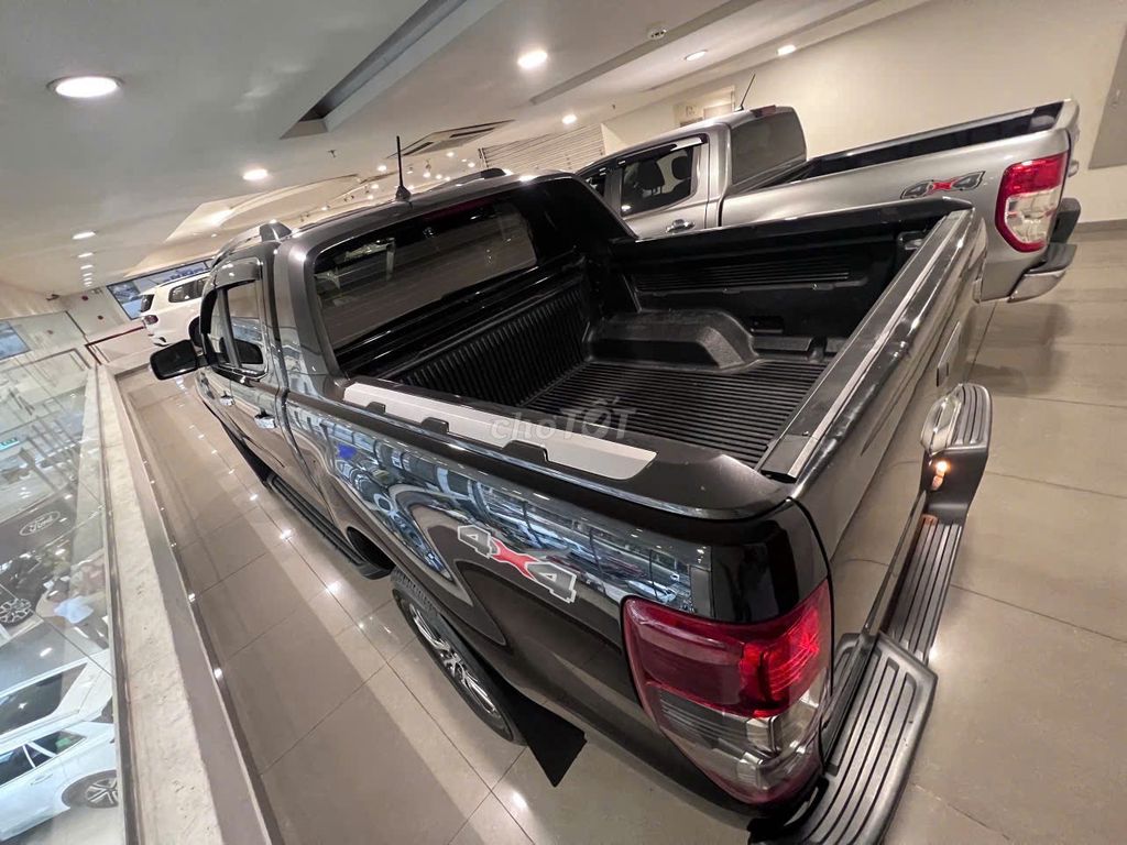 Ford Ranger 2020 Wildtrak 2.0L 4x4 Biturbo-98000km. Mua bán Ô tô tại Quận Tân Bình Tp Hồ Chí Minh được đăng bởi Thế Quang Sài Gòn Ford hình 3