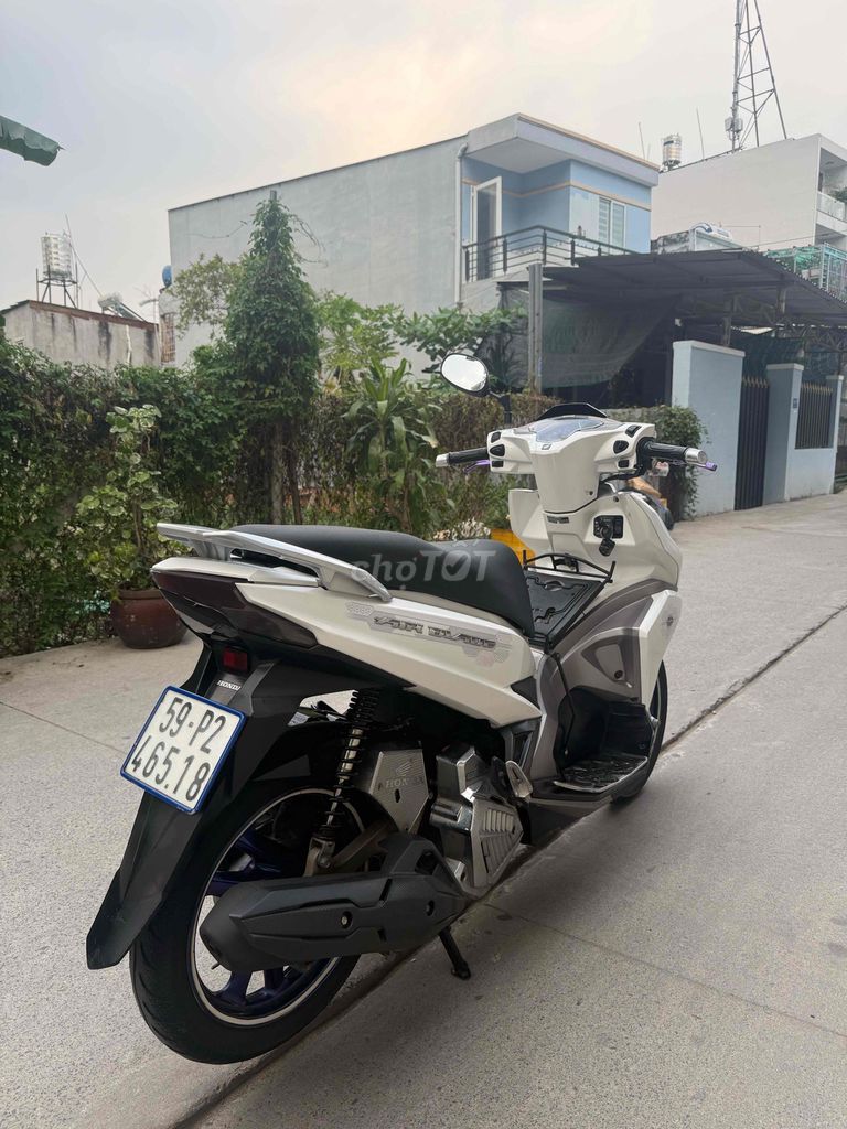 Ariblade 2017 chính chủ máy siêu chất bao zin đẹp. Mua bán Xe máy tại Quận 7 Tp Hồ Chí Minh được đăng bởi Gia Bảo  hình 8