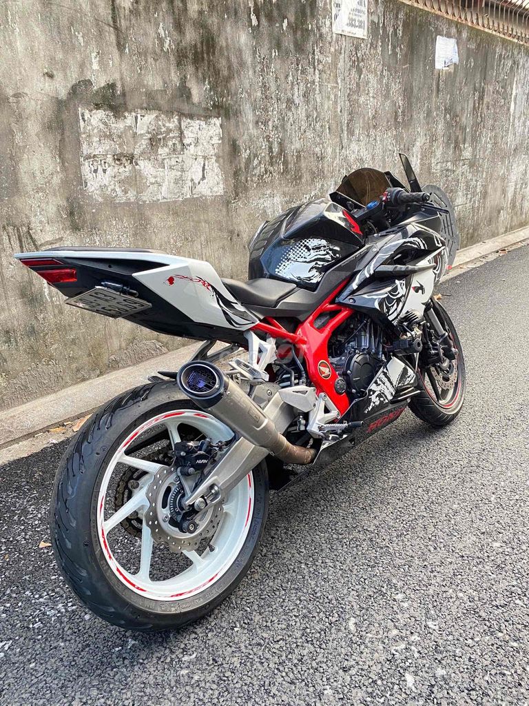 xe Cbr250rr bstp 9c. Mua bán Xe máy tại Thành phố Thủ Đức Tp Hồ Chí Minh được đăng bởi Xe Máy Hồng Phúc hình 5