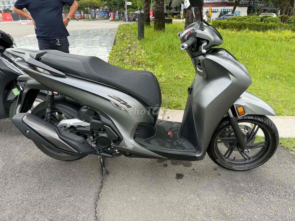 SH 350i 2026 Xám 6000 km bstp chính chủ