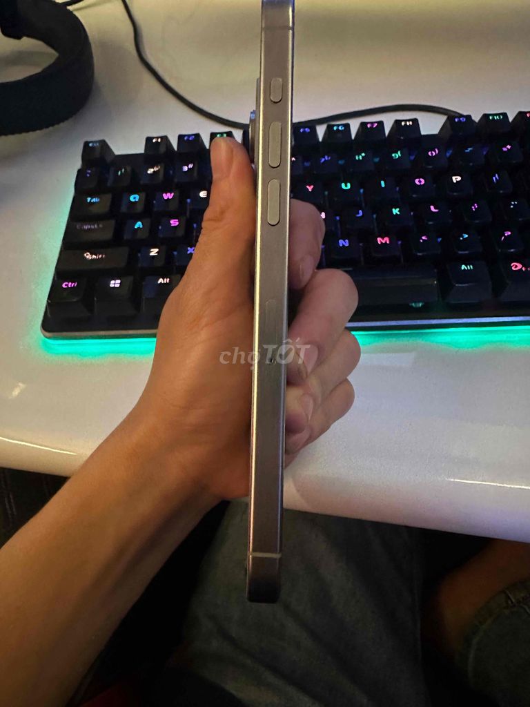 Apple iPhone 15 Pro Max 256GB Titan Tự Nhiên. Mua bán Điện thoại tại Huyện Krông Búk Đắk Lắk được đăng bởi Võ Mạnh hình 1