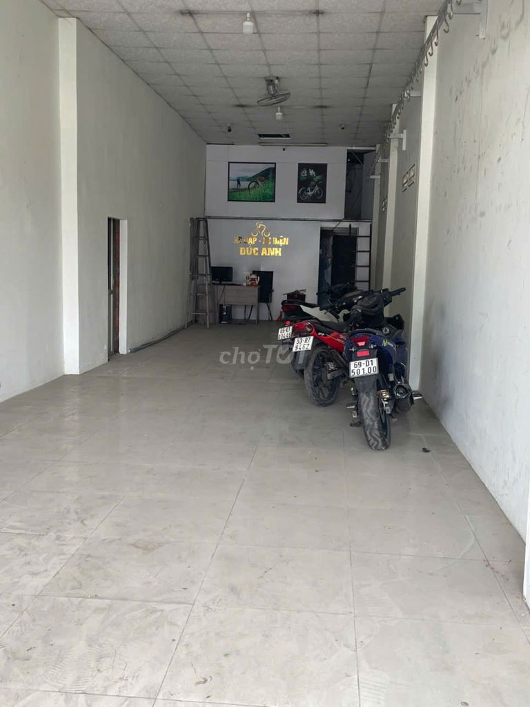 Cho thuê MB Kinh doanh, 4 x 20m, Giá 7ttr/ tháng