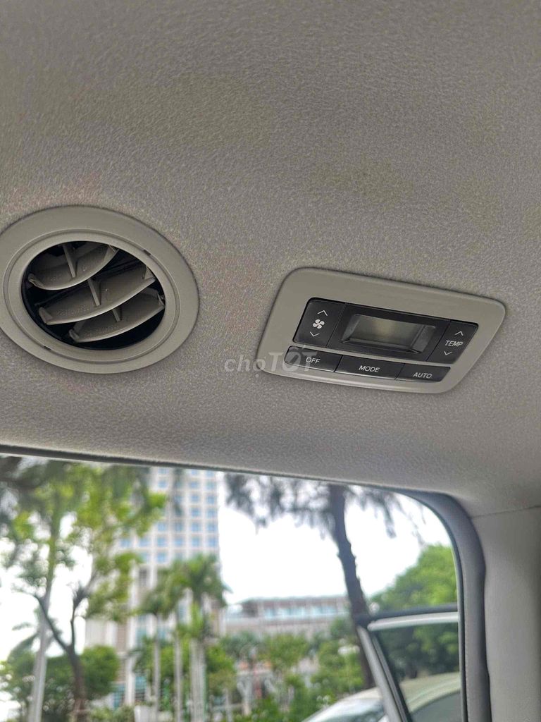 Toyota Sienna 2013 - 140000 km. Mua bán Ô tô tại Quận Cẩm Lệ Đà Nẵng được đăng bởi Nguyễn Duy hình 17