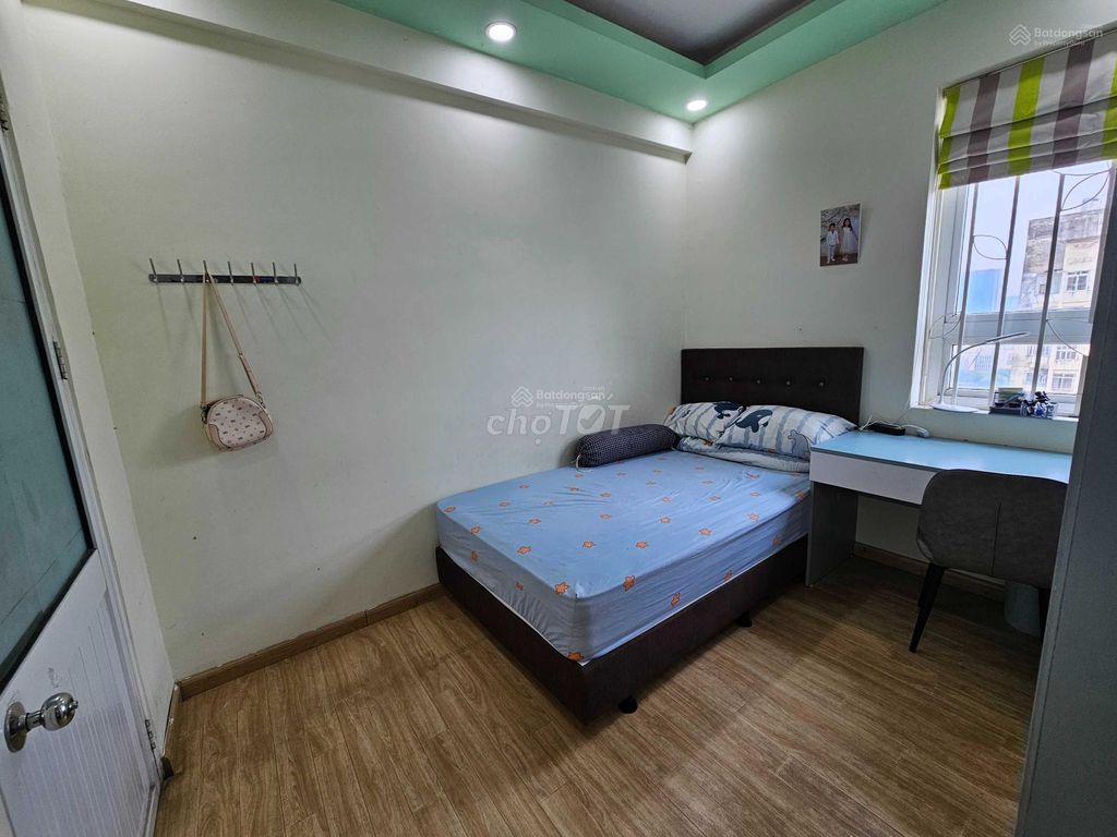Chính chủ bán căn hộ chung cư 3 ngủ toà B6C Nam Trung Yên, Cầu Giấy