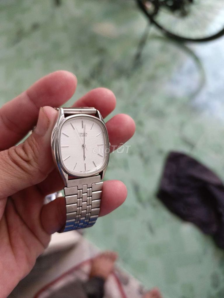 Citizen mặt tivi