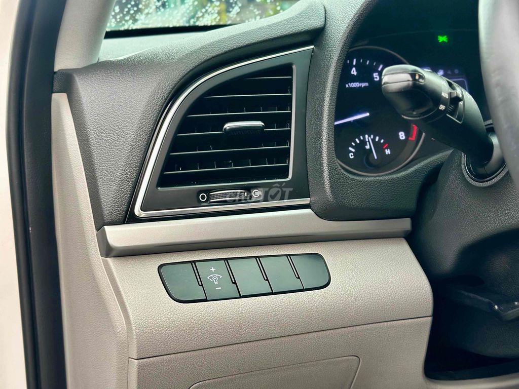 Bán xe Elantra 2016 Số tự động.. Mua bán Ô tô tại Thành phố Huế Thừa Thiên Huế được đăng bởi Nguyễn Xuân Hải hình 13