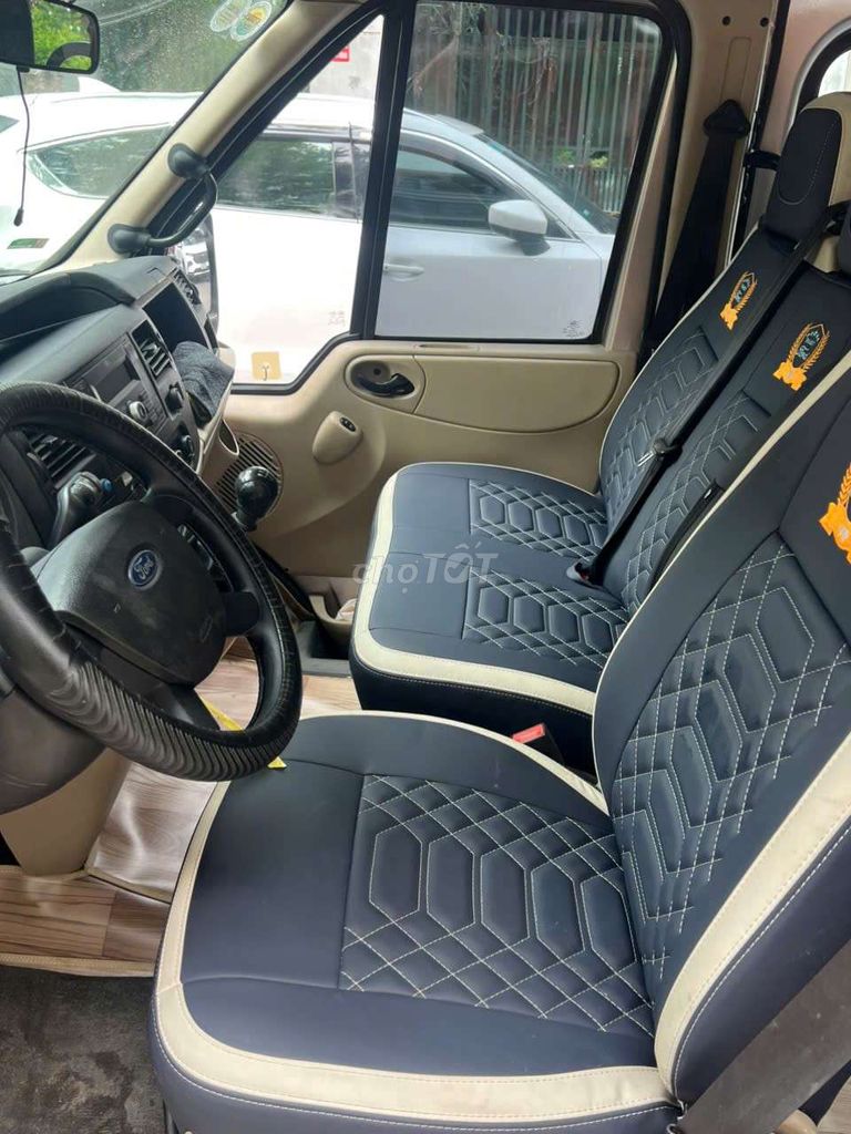 Ford Transit 16 chỗ Vàng cát. Mua bán Phương tiện khác tại Quận Long Biên Hà Nội được đăng bởi Ngô hùng hình 6