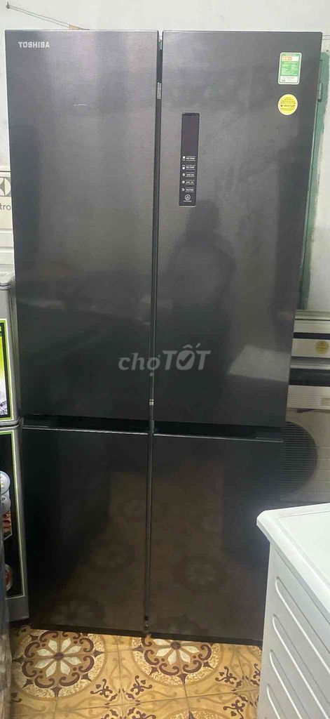 tủ lạnhTosshipa 4cánh 550lit inverter