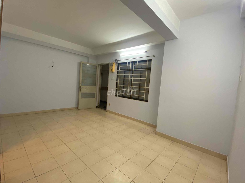 Аренда · 1 комн. · 50 м² · Quận 4, ул. Đường Khánh Hội