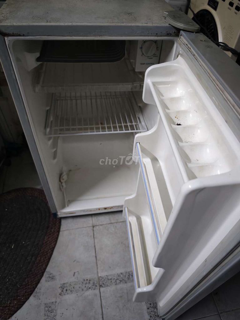 Tủ lạnh 90l đang dùng tốt tủ nguyên zin