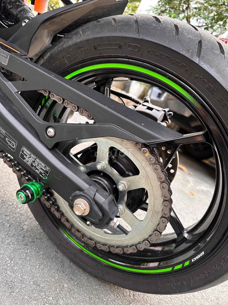 Kawasaki Ninja ZX-25R Xanh Đen 1300 km - 130994721