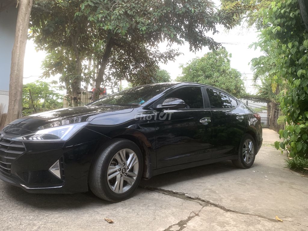 Hyundai Elantra 2019 1.6AT - 88000 km