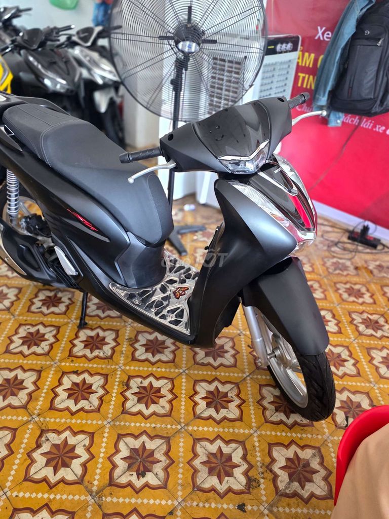 Honda sh 2024 mới chạy 1000km như xe mới cực đẹp. Mua bán Xe máy tại Quận Hải Châu Đà Nẵng được đăng bởi Toàn hình 5