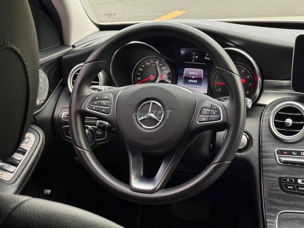 Mercedes C200 2018 Lướt 69.000 km. Mua bán Ô tô tại Quận Bình Tân Tp Hồ Chí Minh được đăng bởi Hoàng Thọ hình 11