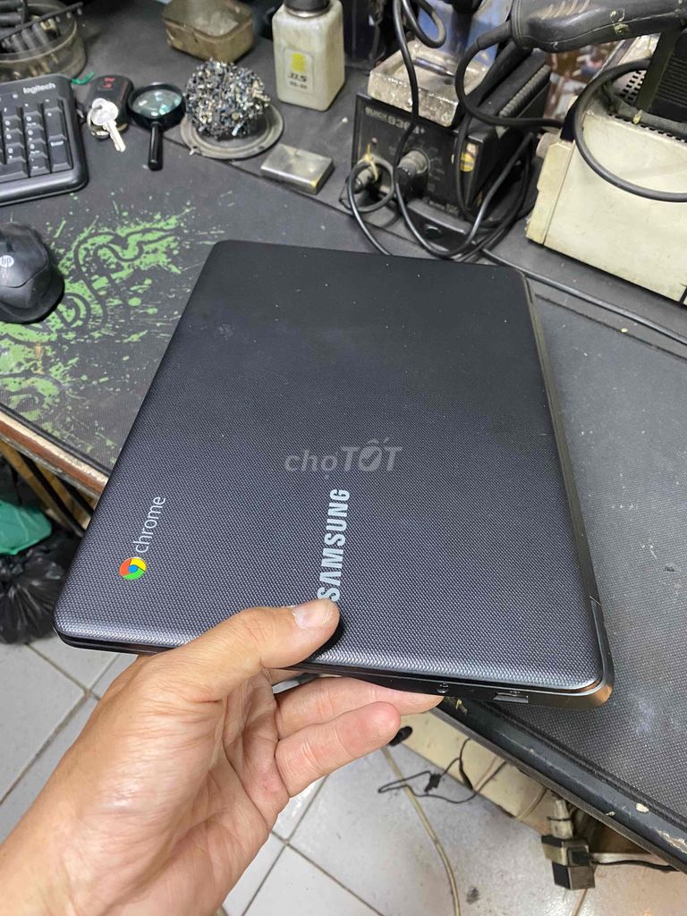 Chromebook Samsung Đen. Mua bán Laptop tại Quận 6 Tp Hồ Chí Minh được đăng bởi latop sieu nhanh hình 1