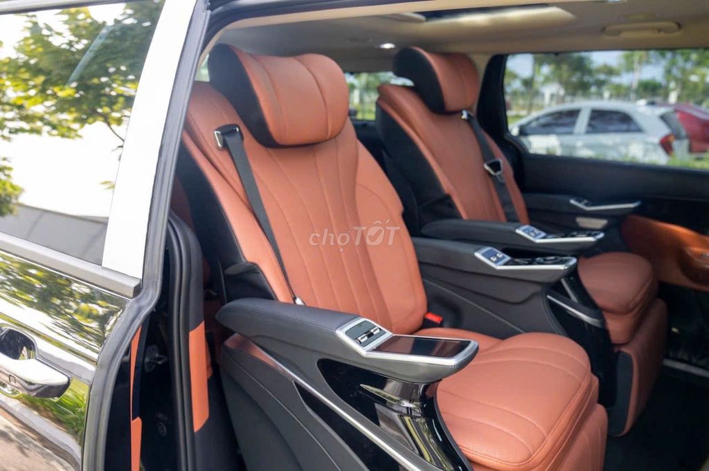 KIA CARNIVAL HYDRID BẢN GHẾ THƯƠNG GIA 2025. Mua bán Ô tô tại Quận 7 Tp Hồ Chí Minh được đăng bởi Tú Mada Kia Phú Mỹ Hưng hình 2