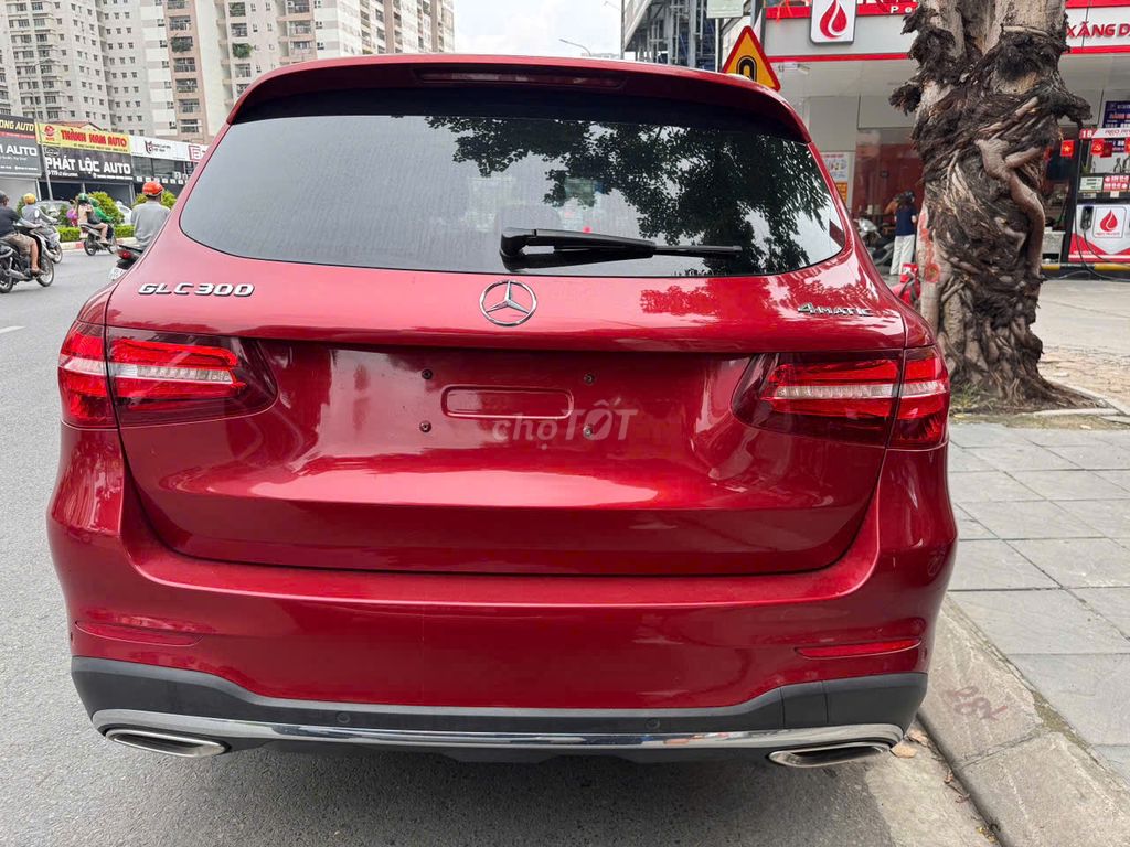 Mercedes Benz GLC Class 2017 300 - 55000 km. Mua bán Ô tô tại Quận Thanh Xuân Hà Nội được đăng bởi Nguyễn Tuấn Hoàng hình 9