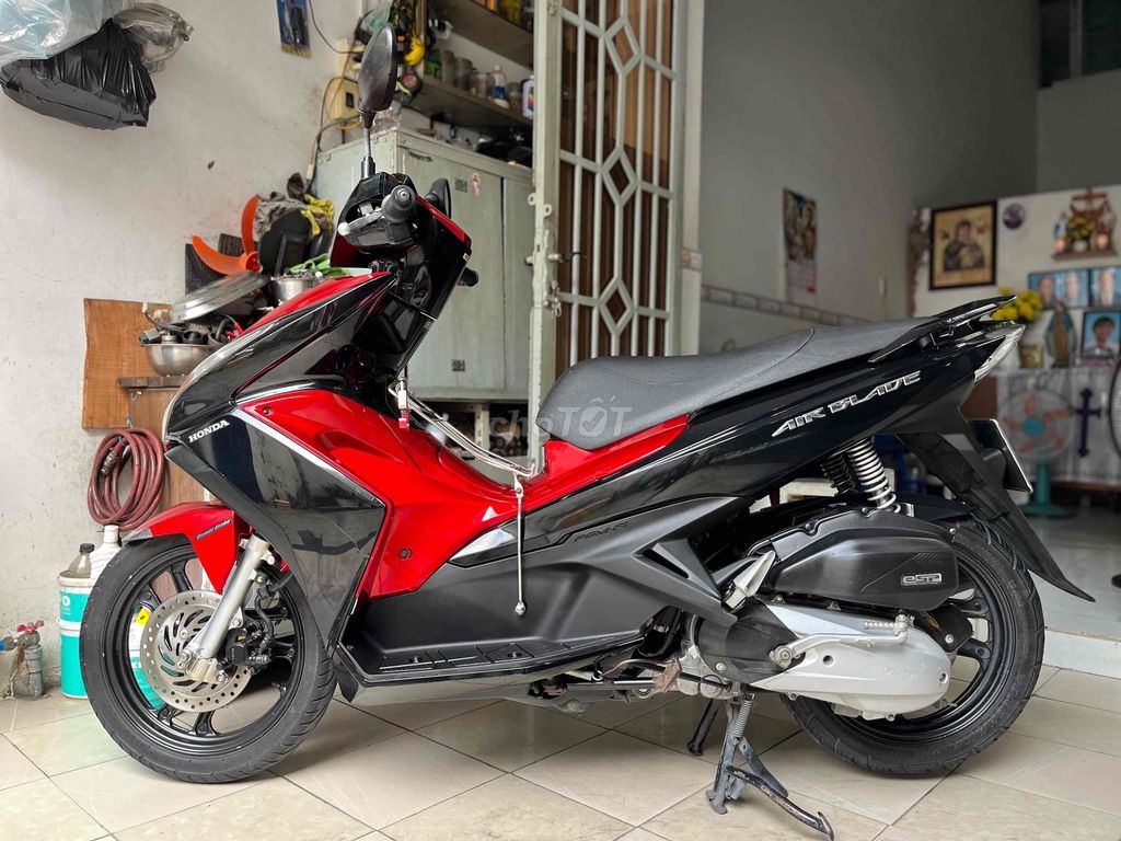 Honda Air Blade 2013 Đỏ đen. Mua bán Xe máy tại Quận Bình Thạnh Tp Hồ Chí Minh được đăng bởi lampark view  hình 5